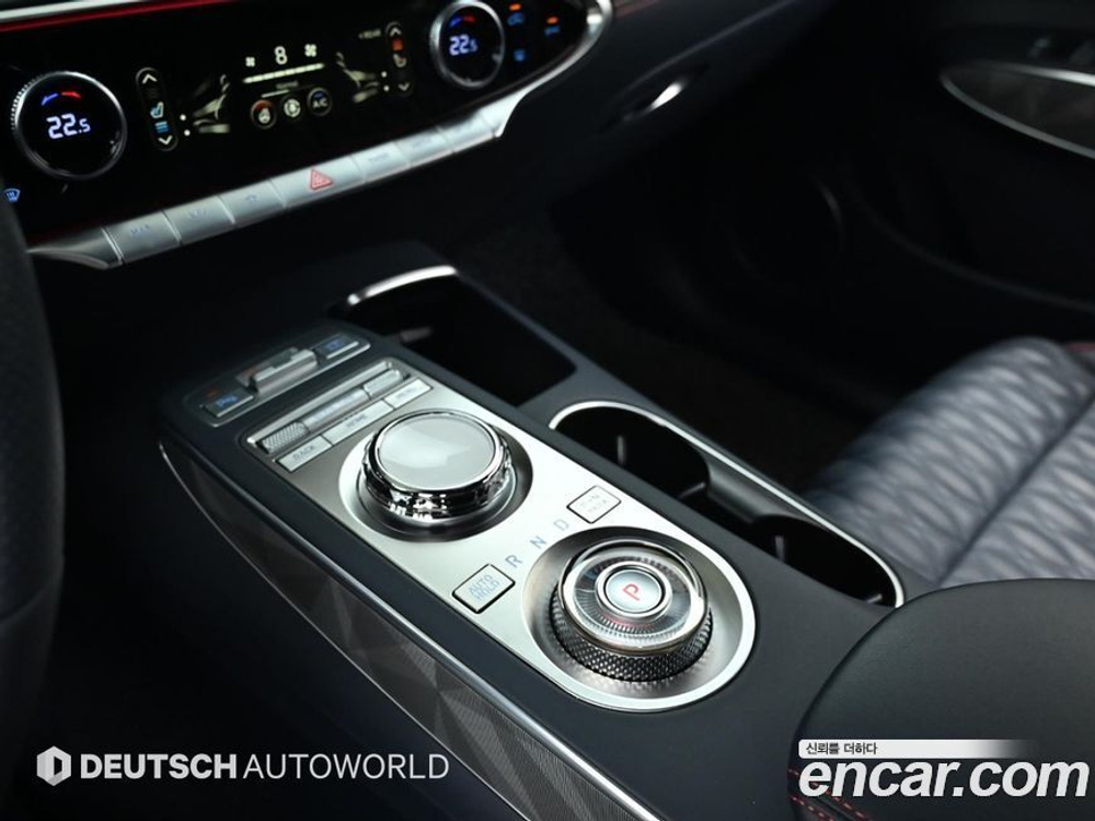 Genesis GV70 2.5T Бензин AWD (08.2021)