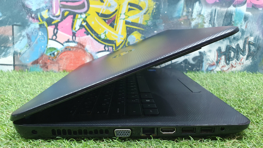 Ноутбук HP 14-ac100ur N7H93EA