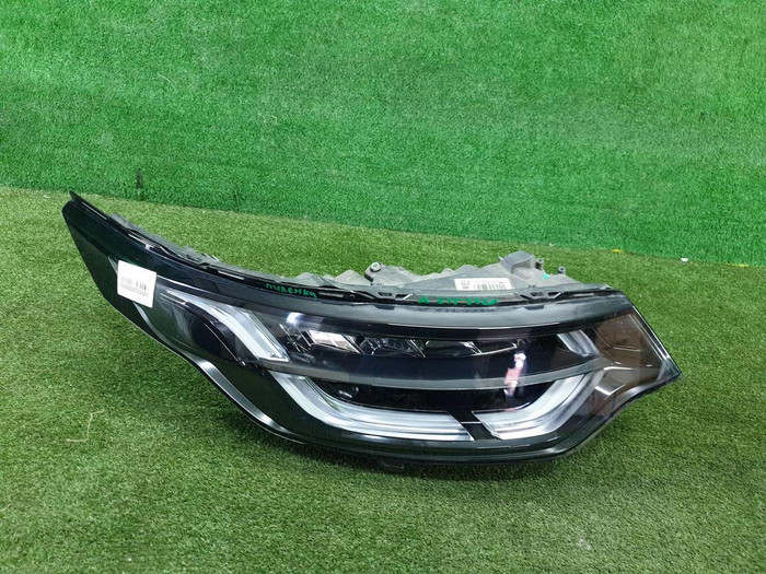 Фара правая Land-Rover Discovery 5 (2016-2021) LED (В пленке)