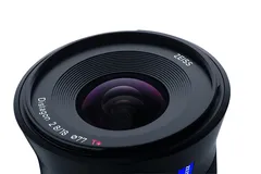 Carl Zeiss Batis 2.8/18 E Объектив для камер Sony (байонет Е)