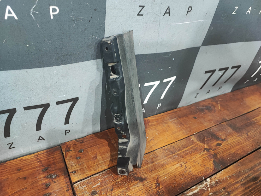 Брызговик переднего бампера Peugeot 3008 2 16-нв Б/У Оригинал AA37830203