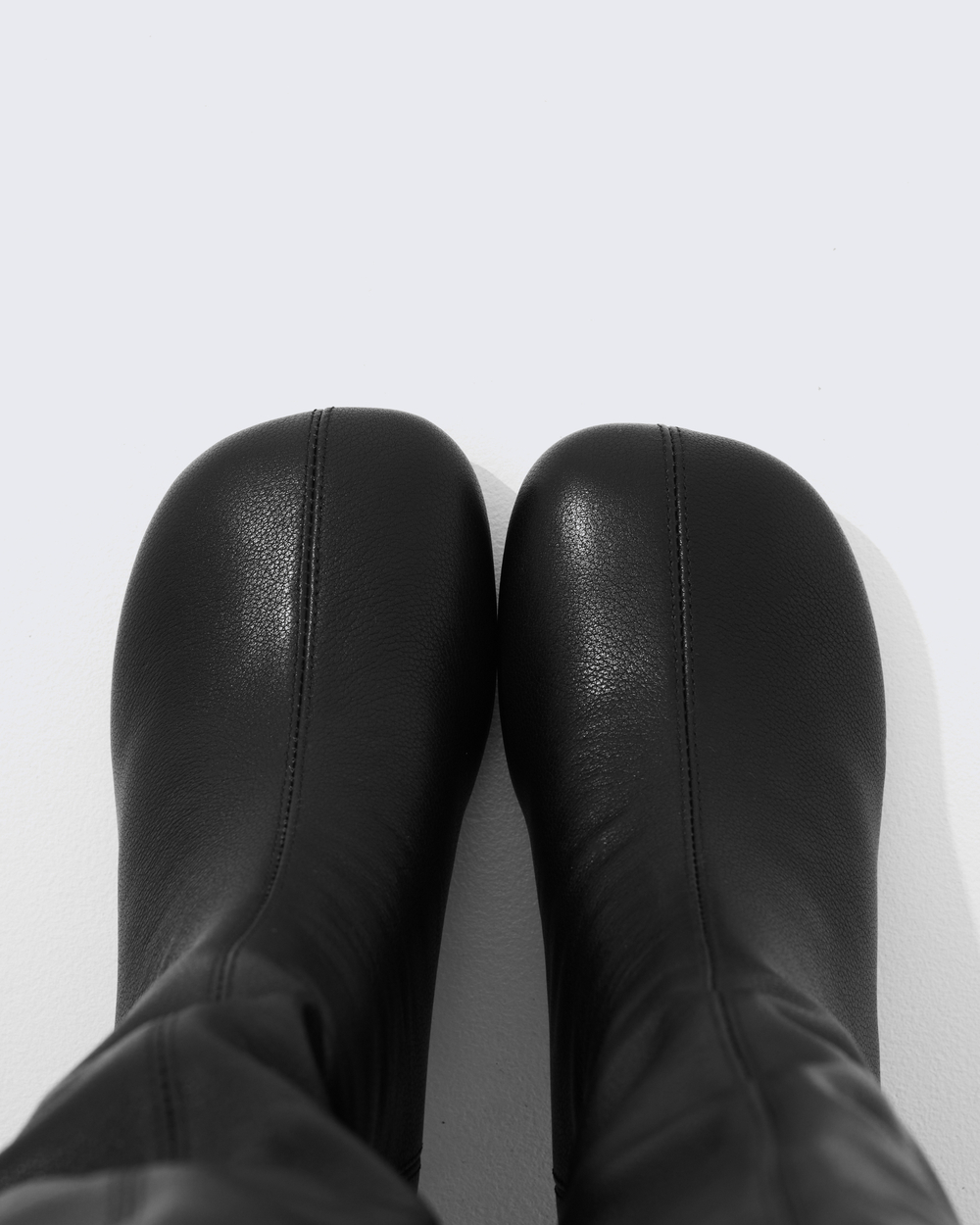 Сапоги из натуральной кожи черный