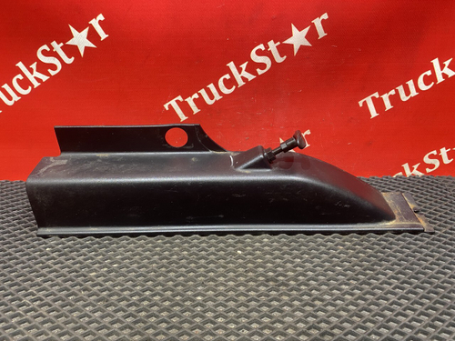 Накладка ручки бардачка левая 2018г