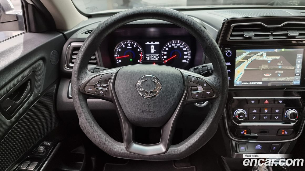 KG Mobility (Ssangyong) Very New Tivoli Бензин 1.5 2WD (12.2019)