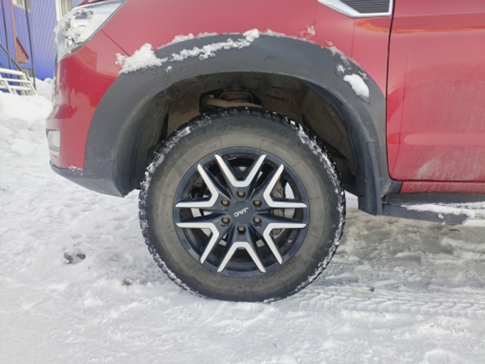 JAC T8 Pro 2.4 T MT 4WD Full Extra