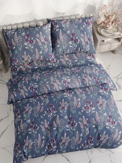 Простынь "Люпин" 200х215 см Сказка сатин