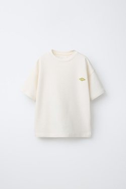 ZARA ФУТБОЛКА ИЗ ТКАНИ ОТТОМАН С НАШИВКОЙ, ЭКРЮ