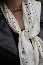 Платок шелк горошки