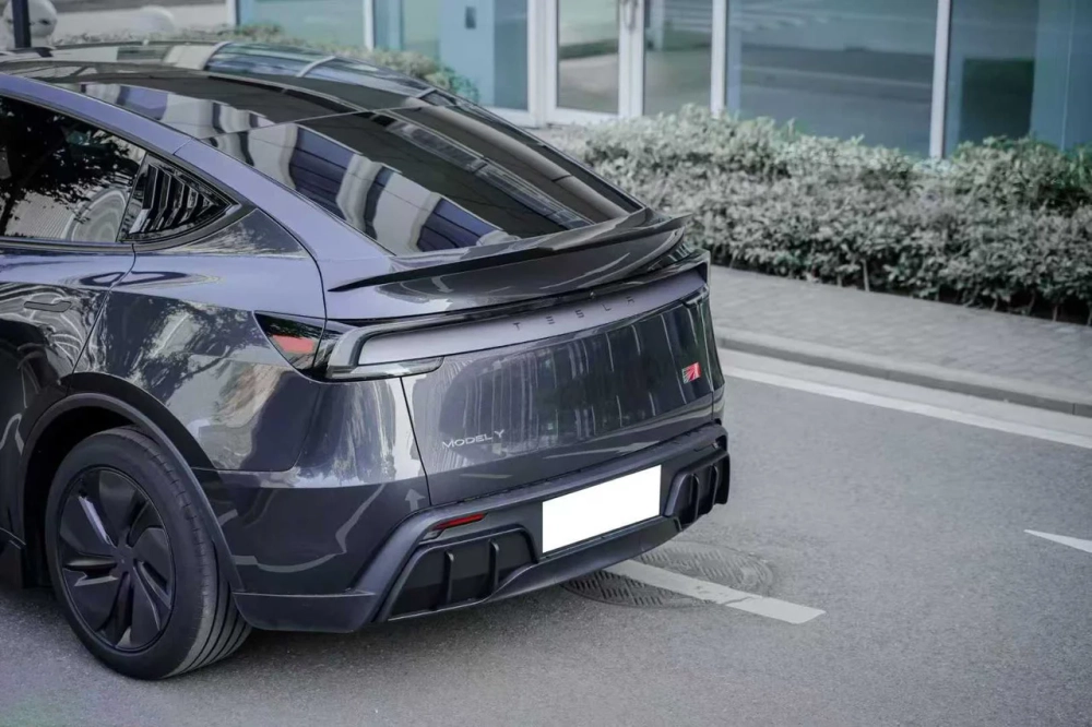Обвес для Tesla Model Y 2025+ тесла боковые юбки диффузор спойлер канарды губа переднего бампера