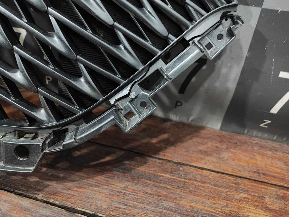 Решетка радиатора Haval M6 2 21-нв Б/У Оригинал 5509100XKZ0YA