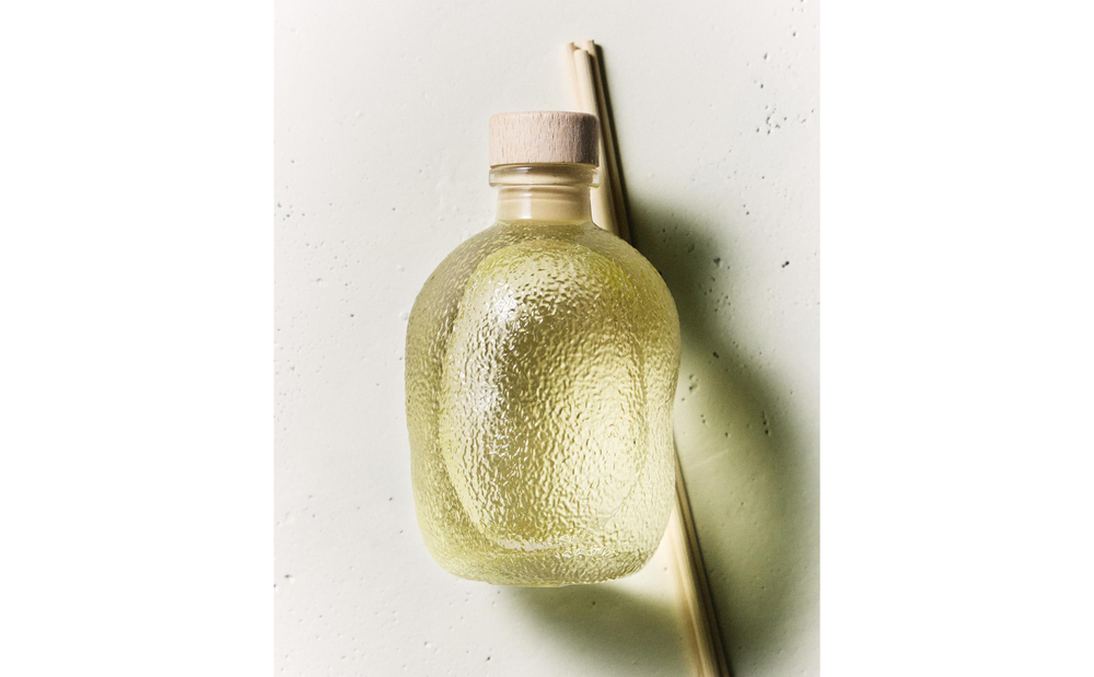 Zara Home Аромадиффузор Vetiver Melon 180 мл, тростниковые палочки микадо, аромат древесный, Коричневый