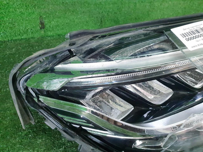 Битая Фара правая Mercedes C w205 (2018-2023) LED