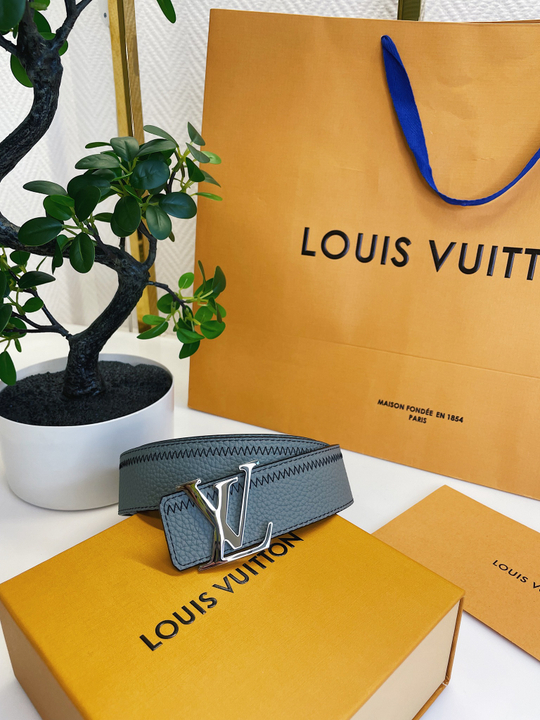 Louis Vuitton Кожаный ремень