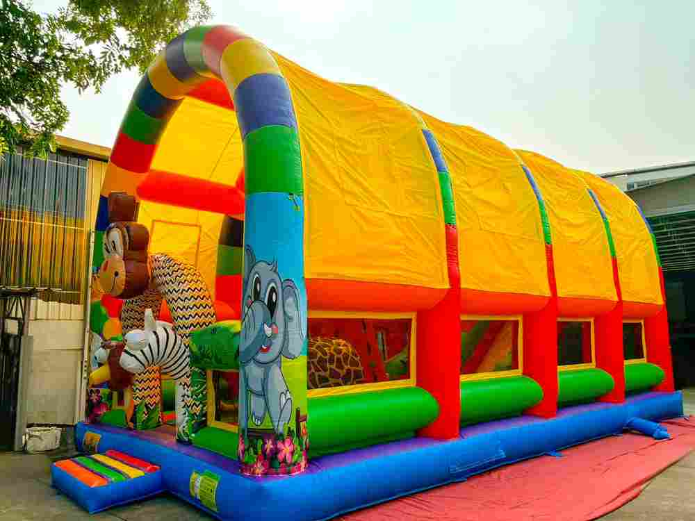 Коммерческий надувной батут «Страна Сафария 2» 10*6*6 м