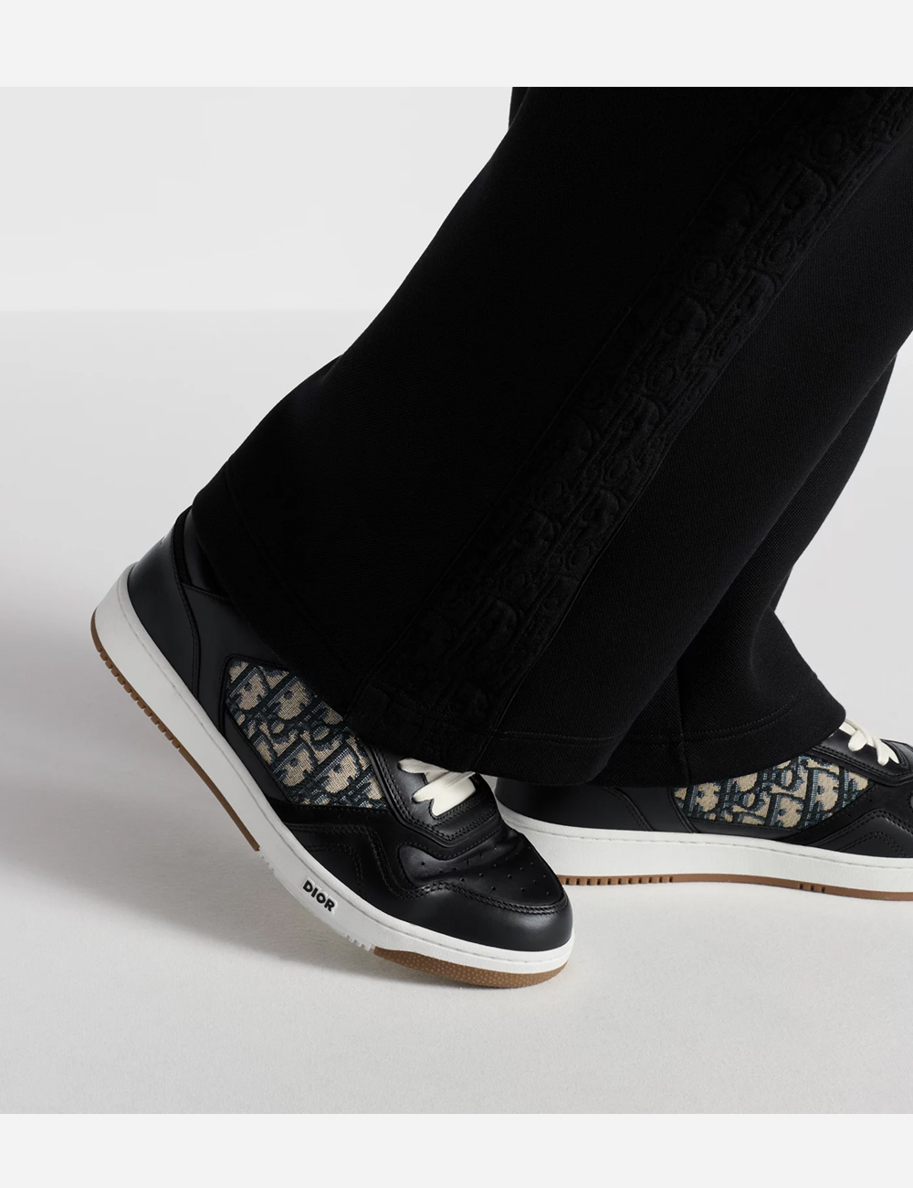 Кроссовки Dior B27 Uptown Low-Top Sneaker "Black Smooth Calfskin with Beige and Black Dior Oblique Jacquard"