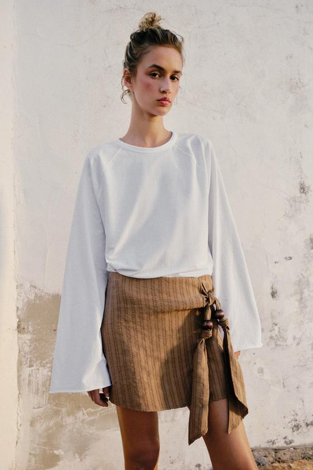 ZARA ЮБКА-ШОРТЫ С УЗЛОМ И БУСИНАМИ, КОРИЧНЕВЫЙ