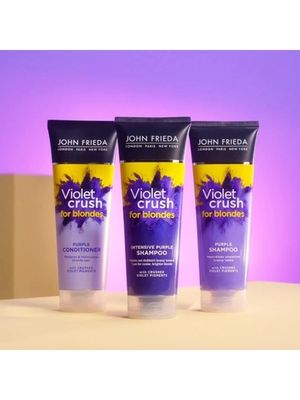 John Frieda VIOLET CRUSH Интенсивный шампунь с фиолетовым пигментом для нейтрализации желтизны светлых волос 250 мл