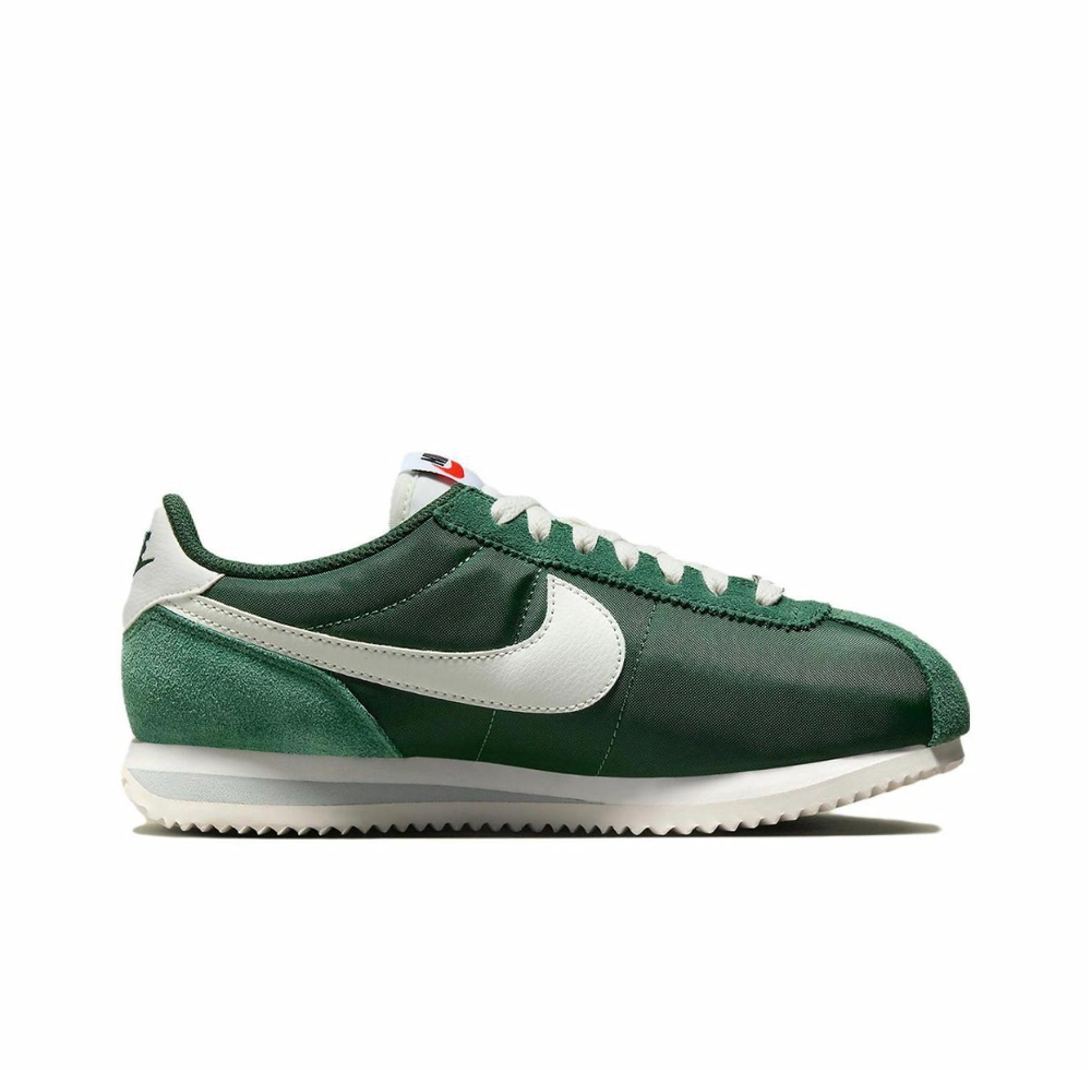 Женские кроссовки Nike Cortez 'Fir' DZ2795-300