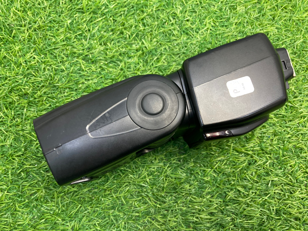 Nikon Speedlight SB-700