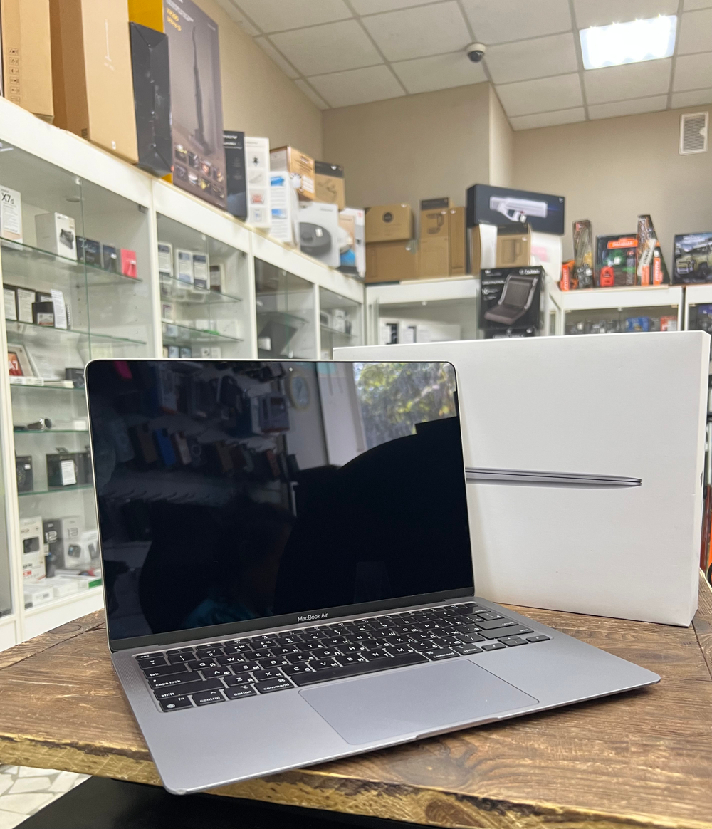 Б/У MacBook Air 13 2020 m1/8/512Gb