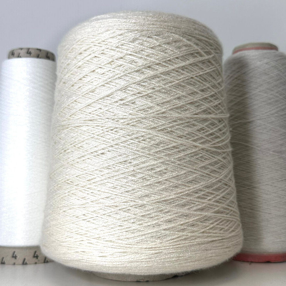 CAPALLE - Pecci Filati; 35% меринос, 30% шелк, 135% кашемир; 400м/100гр; цвет: белый кремовый