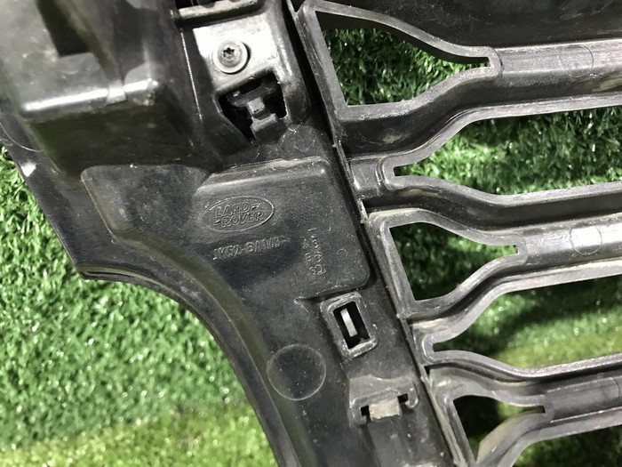 Решетка радиатора Range Rover Vogue 4 L405 (17-22)