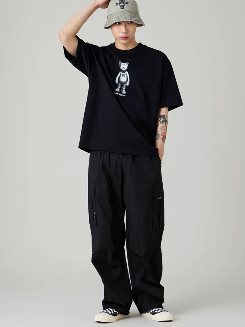 Футболка с логотипом ladok figure