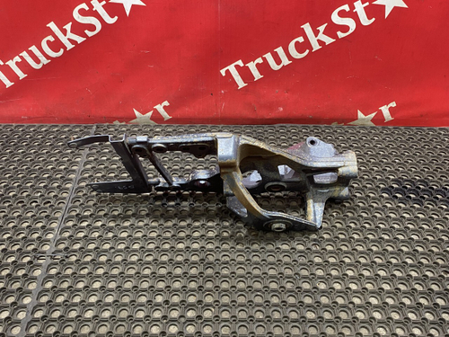 Кронштейн рессоры передней правый 2019г