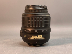 Nikon D3100 kit 18-55 mm 10.294 кадров