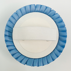 Номер участника, крепление в ассортименте. Диаметр 115 мм. с плиссе. Цвет номера и плиссировки НОВОГОДНИЙ.