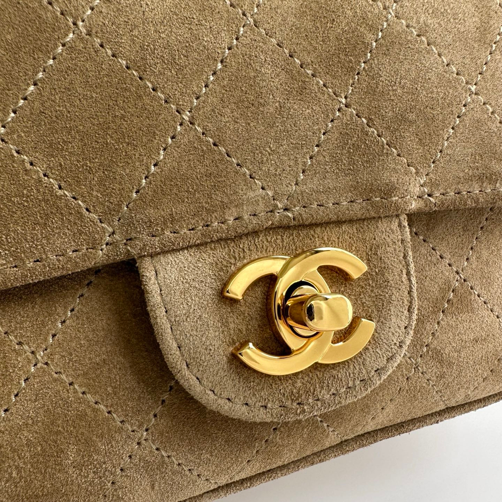 Chanel Mini Classic Handbag 20 cm