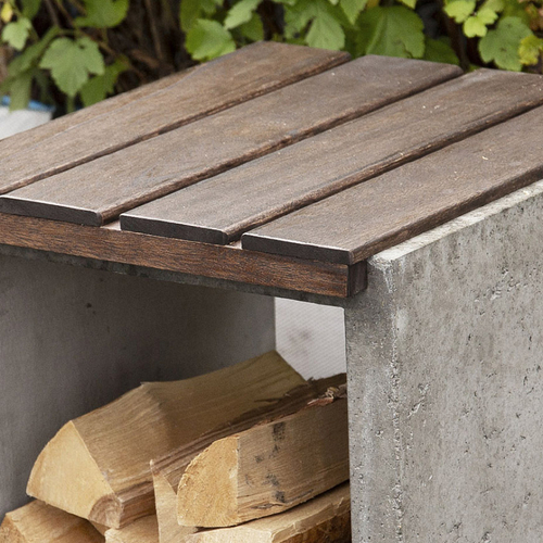 Сиденье для бетонной дровницы