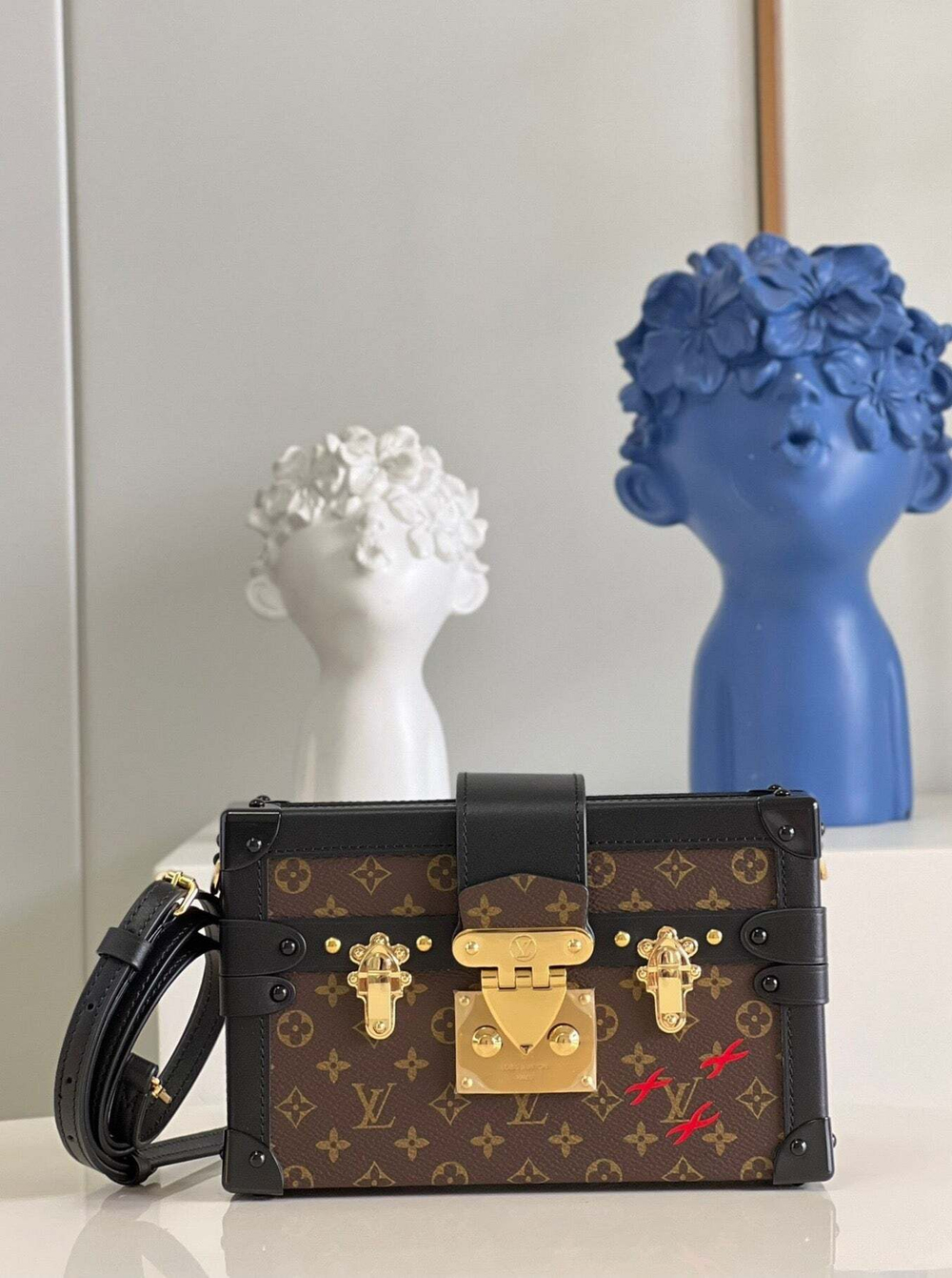 Louis Vuitton Petite Malle