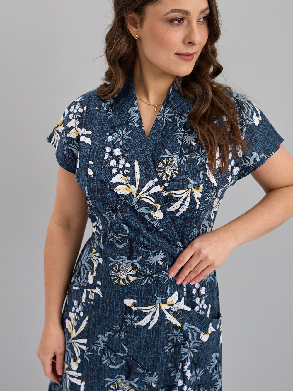 Халат Х-044/рогожкасиний-лилии