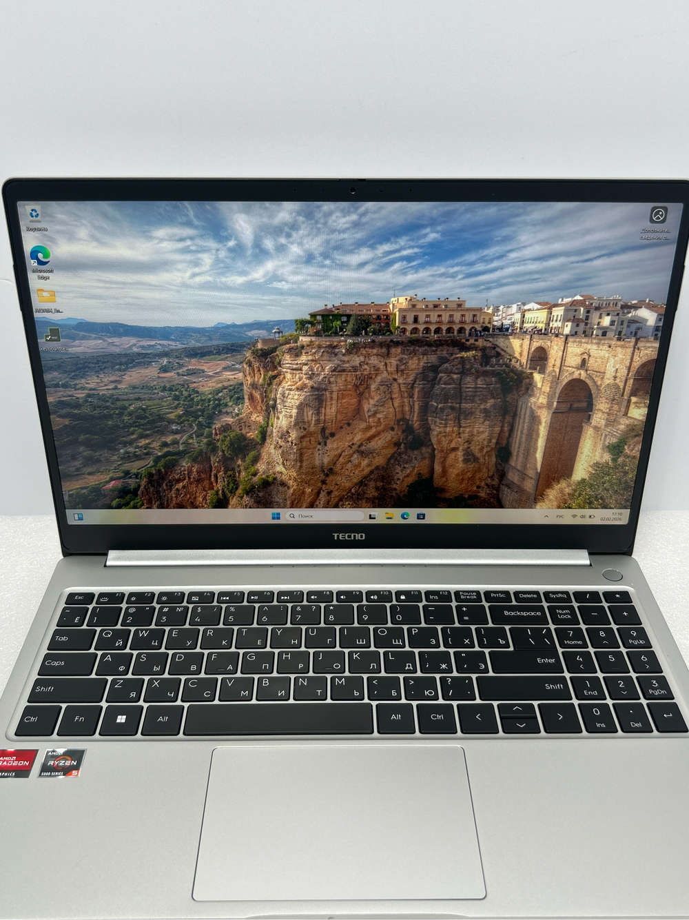 Ноутбук Tecno T15DA (4894947004933) 15.6"/AMD Ryzen 5 5560U/RAM 16GB/SSD 512GB/AMD Radeon Graphics/1920*1080/IPS/Windows 11/Подсветка кл-ры: LED/Серебристый. Состояние: Уценка/небольшой след. на матрице от клавиатуры