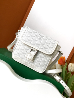 Goyard Grand Bleu PM
