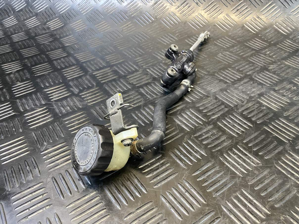 Цилиндр заднего тормоза Yamaha TDM850 RN03J 053995