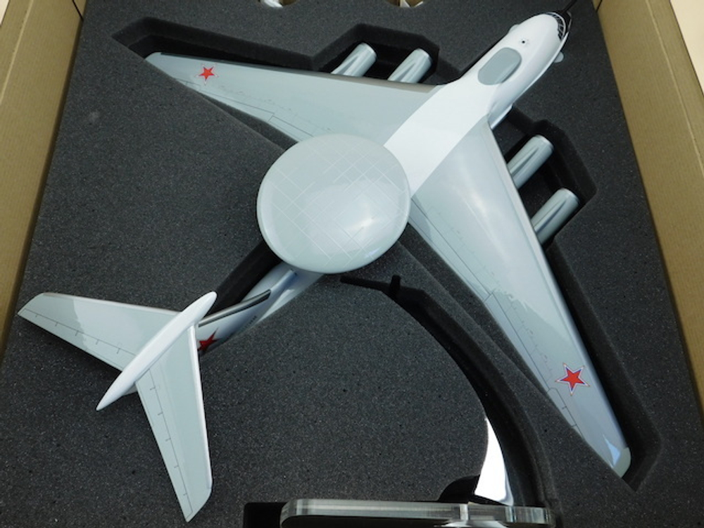 Модель самолета А-50 (М1:100, ВКС России)