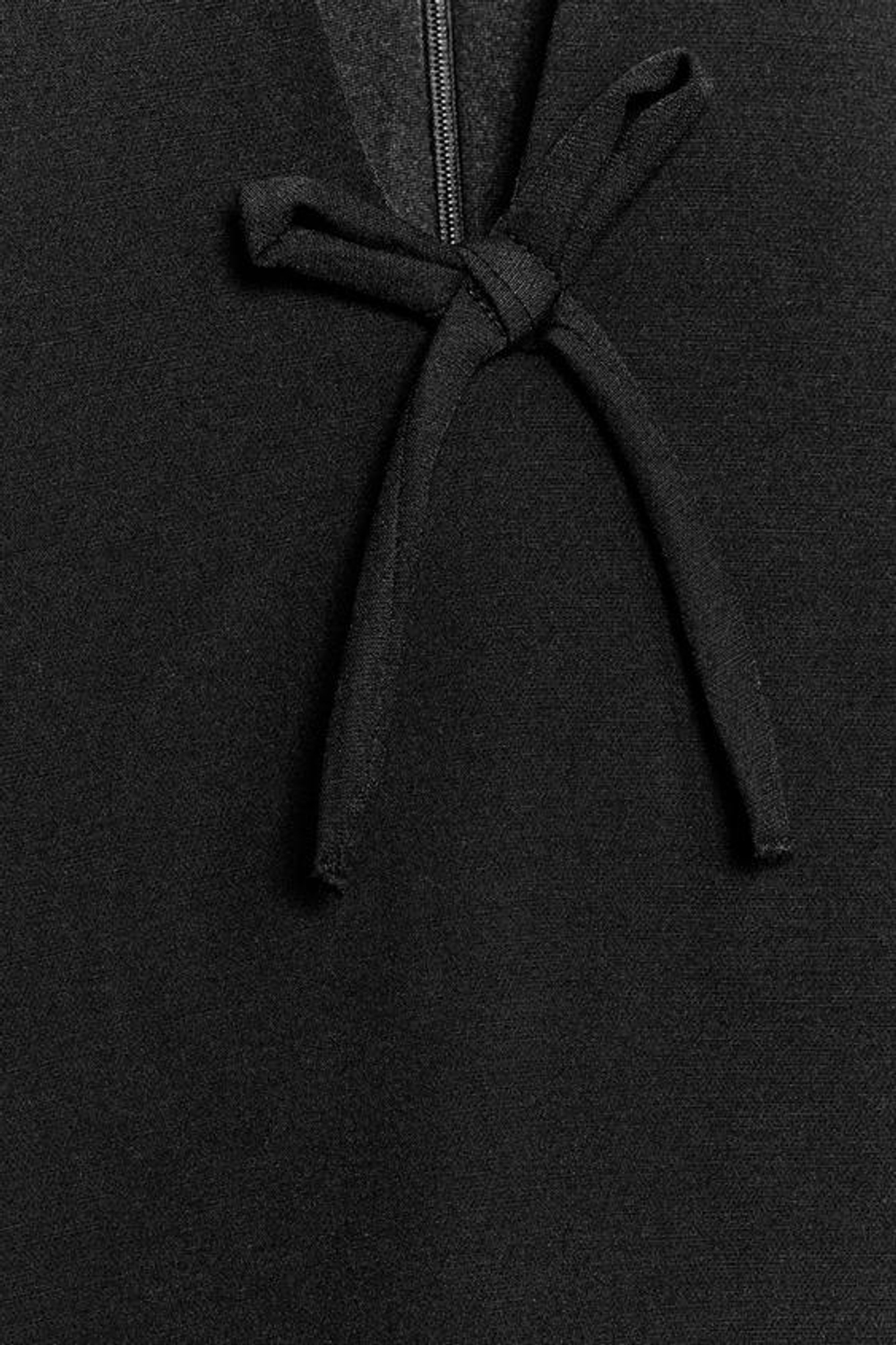 ZARA МИНИ-ПЛАТЬЕ С БАНТОМ, ЧЕРНЫЙ