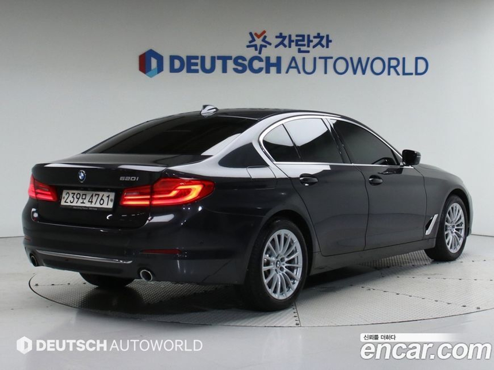 BMW 5 Series (G30) 520i Luxury (11.2019)