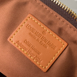 Louis Vuitton Pochette Accessoire XL