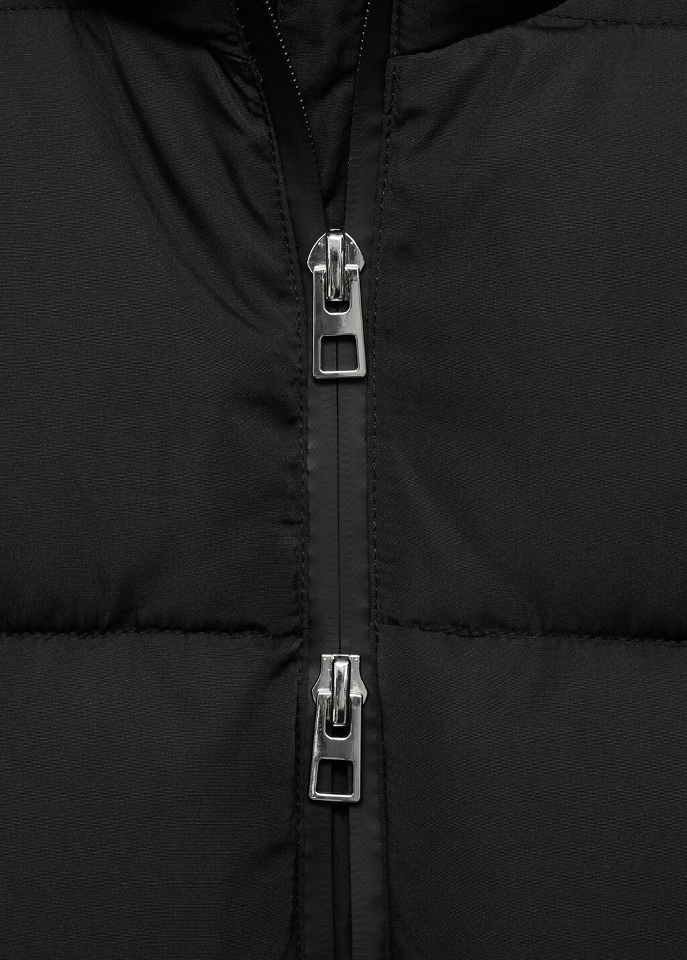 Стеганый анорак миди с капюшоном