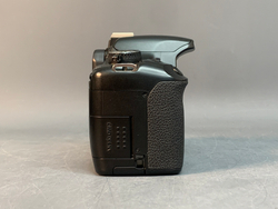 Canon 450D kit 18-55mm 3.5-5.6 IS 20.000 Кадров