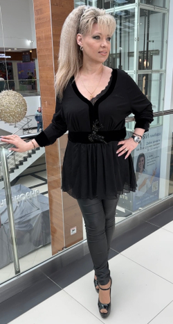 Черный блузон-туника с шифоновой баской