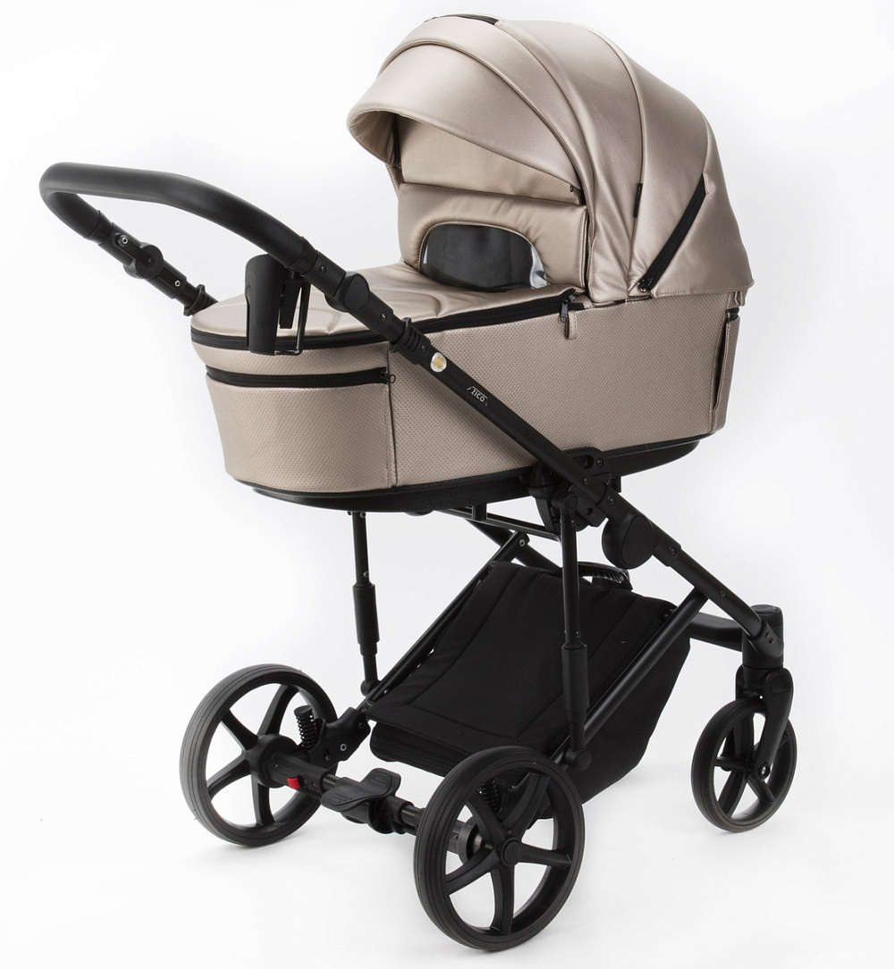 Детская коляска Adamex Zico Deluxe New 3 в 1 ZN-SM6 (БЕЖЕВАЯ ПЕРЛ. КОЖА)