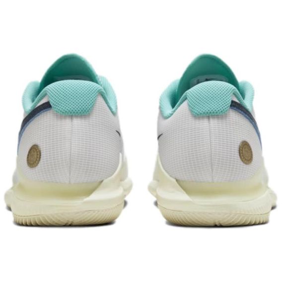 Кроссовки Nike Air ZOOM Vapor Pro для тенниса - это Низкокалорийные мужские