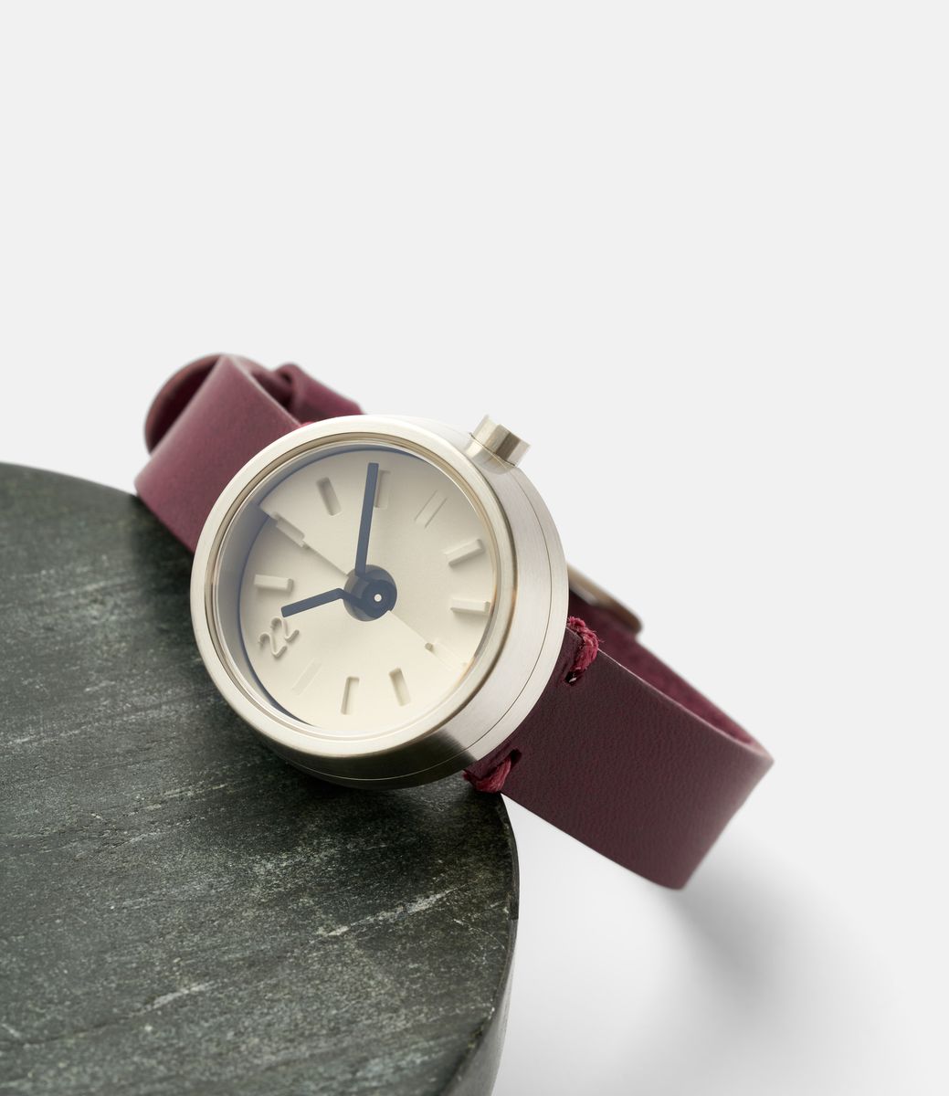 22 Studio Ups & Downs Sangria — часы с бетонным циферблатом (30 мм)
