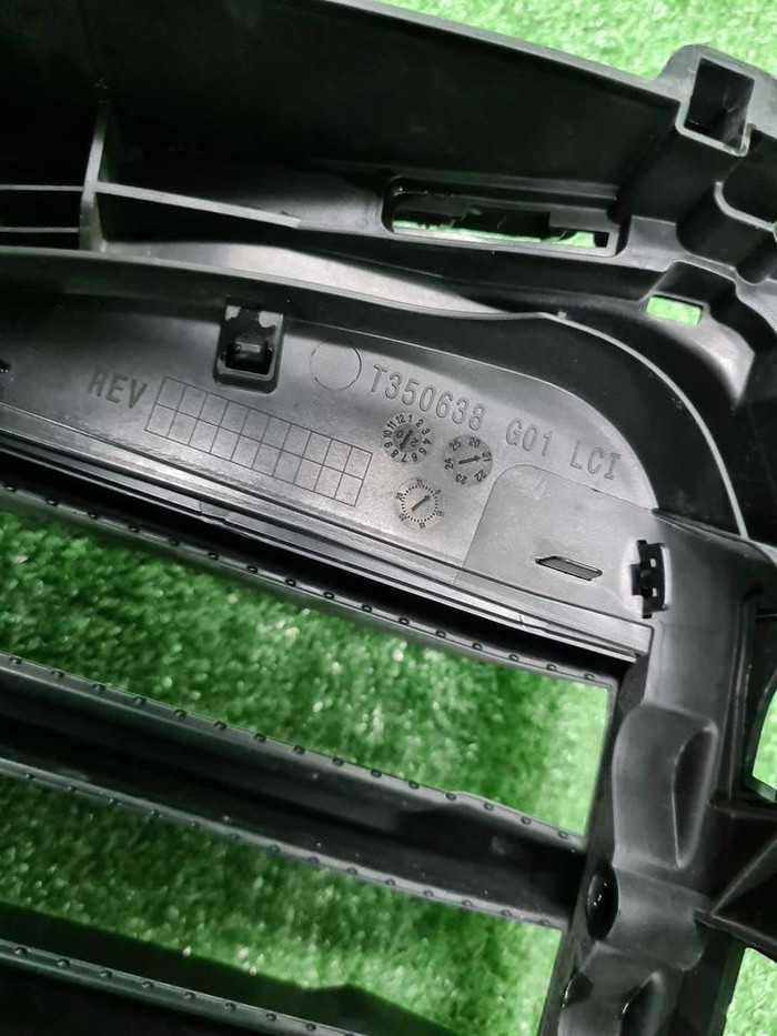 Решетка радиатора BMW X3 G01 (2021-н.в.)