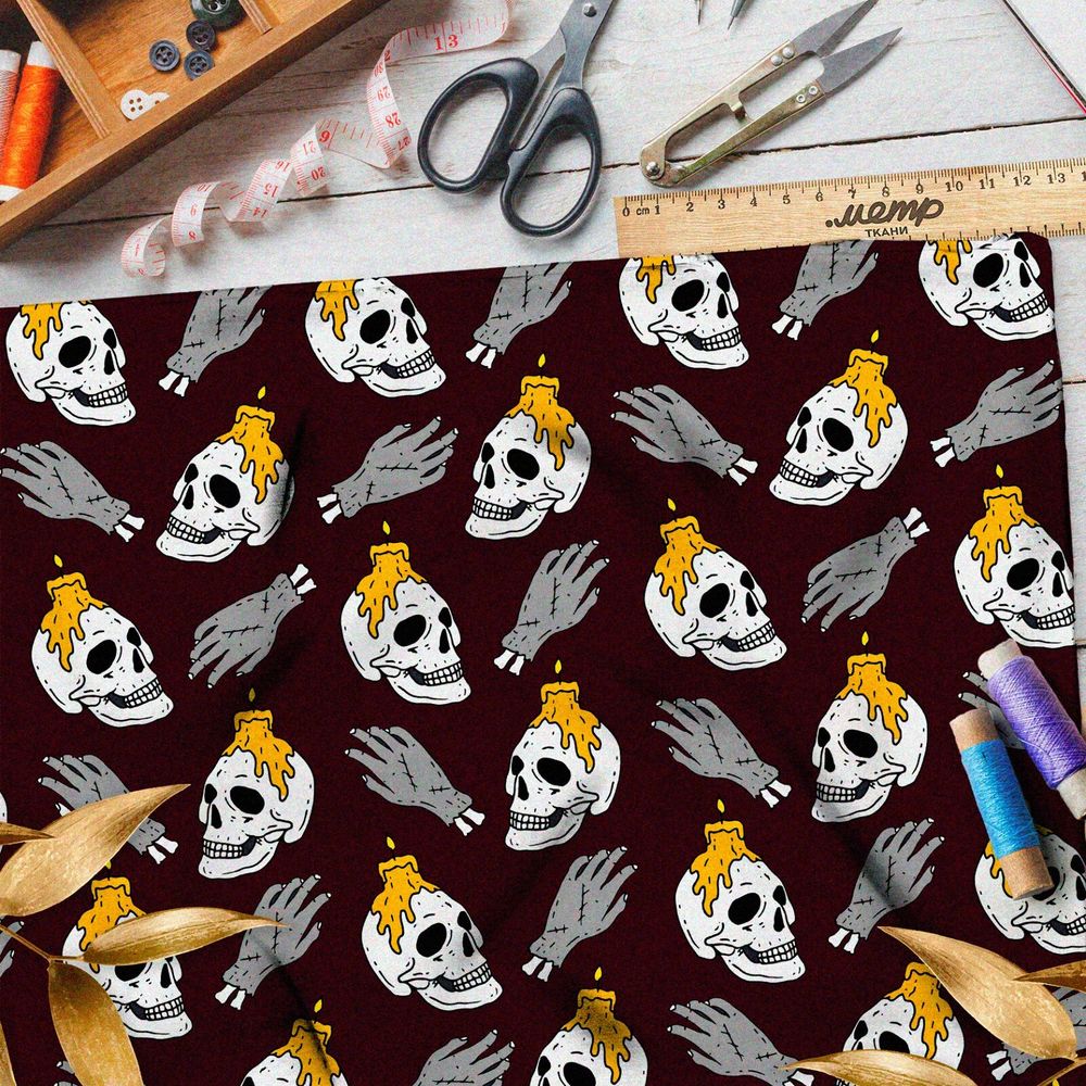 Ткань таффета черепа с горящими свечами и серые кисти
