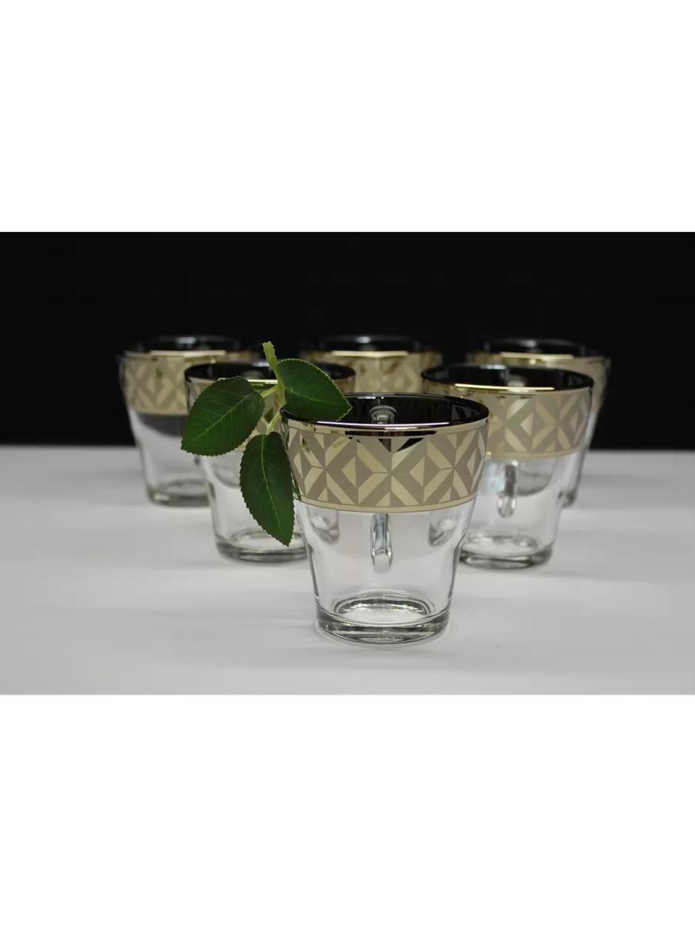 Набор кружек для чая и кофе.